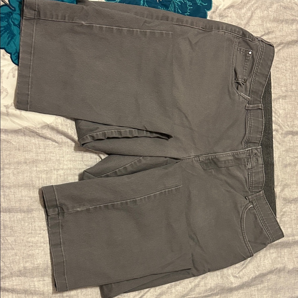 Calvin Klein Jeans Relaxed Fit in Gray